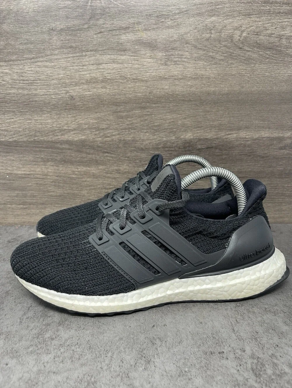 Adidas Ultraboost 4.0 Sneakers Womens Size 8 Black White Athletic Trainer